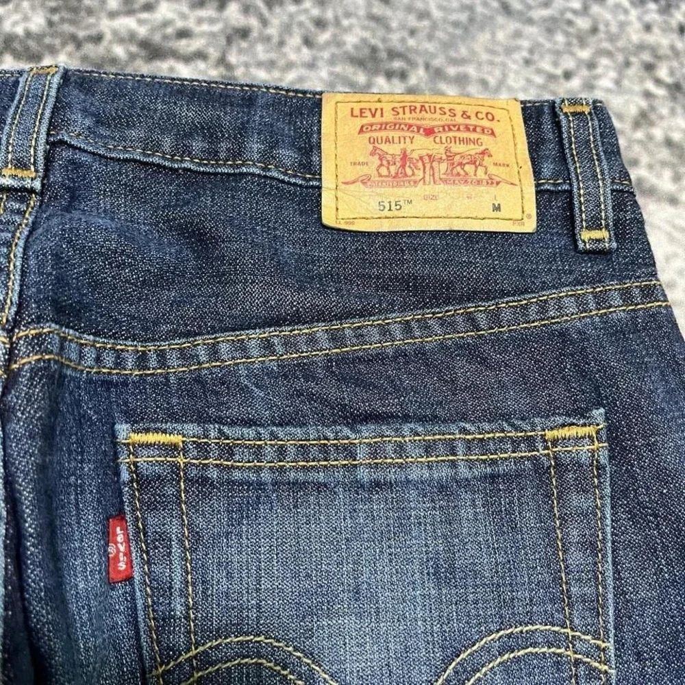 Levis 515 Nouveau Bootcut Jeans Womens 6 (31x32) Blue‎ Low Rise Western Y2K